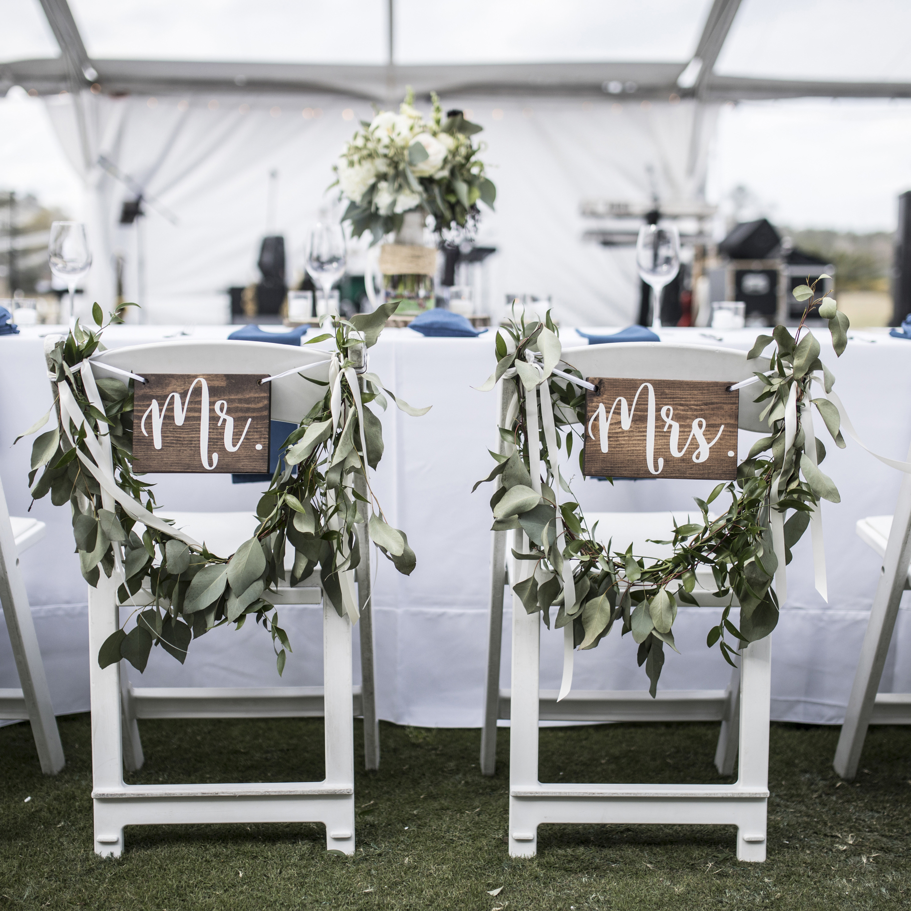 Mr & Mrs wedding chairs square pic